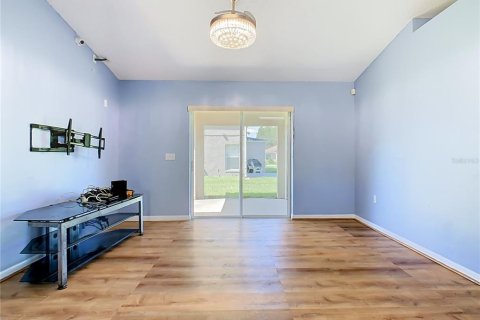 Villa ou maison à louer à Kissimmee, Floride: 3 chambres, 133.69 m2 № 2388548 - photo 17