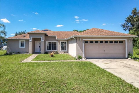 Villa ou maison à Kissimmee, Floride 3 chambres, 133.69 m2 № 2388548