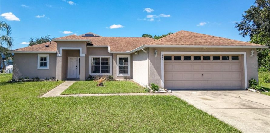 Villa ou maison à Kissimmee, Floride 3 chambres, 133.69 m2 № 2388548