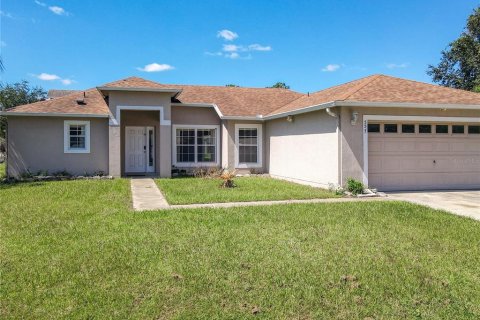 Villa ou maison à louer à Kissimmee, Floride: 3 chambres, 133.69 m2 № 2388548 - photo 2
