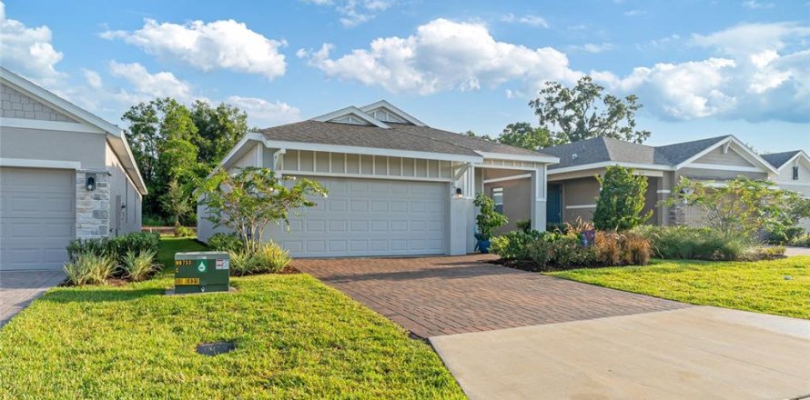 House in OCALA PRESERVE in Ocala, Florida 3 bedrooms, 149.57 sq.m. № 1917675