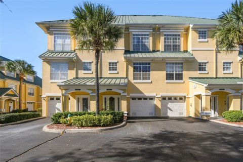 Townhouse in Apollo Beach, Florida 4 bedrooms, 288.74 sq.m. № 2097125