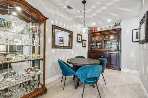 Adosado en venta en Apollo Beach, Florida, 4 dormitorios, 288.74 m2 № 2097125 - foto 11