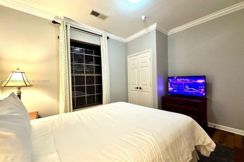 Condo in Kissimmee, Florida, 3 bedrooms № 1973270 - photo 15