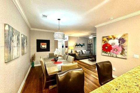 Condo in Kissimmee, Florida, 3 bedrooms № 1973270 - photo 12