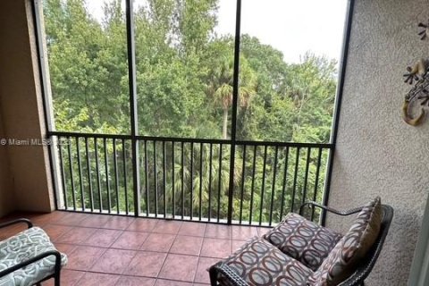 Condo in Kissimmee, Florida, 3 bedrooms № 1973270 - photo 27