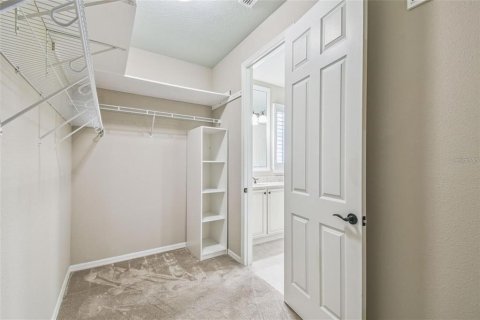 Villa ou maison à vendre à Kissimmee, Floride: 2 chambres, 164.53 m2 № 2219631 - photo 19