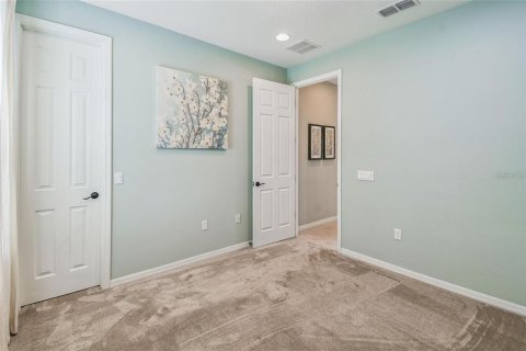 Villa ou maison à vendre à Kissimmee, Floride: 2 chambres, 164.53 m2 № 2219631 - photo 21