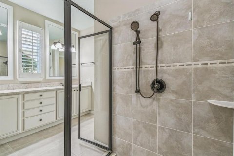 Villa ou maison à vendre à Kissimmee, Floride: 2 chambres, 164.53 m2 № 2219631 - photo 17