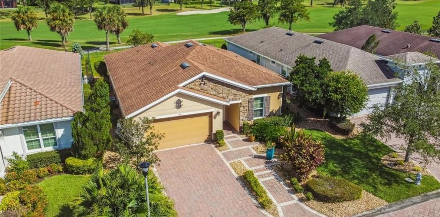 Villa ou maison à Kissimmee, Floride 2 chambres, 164.53 m2 № 2219631