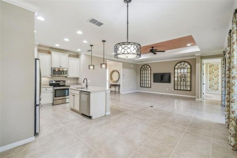 Villa ou maison à vendre à Kissimmee, Floride: 2 chambres, 164.53 m2 № 2219631 - photo 6