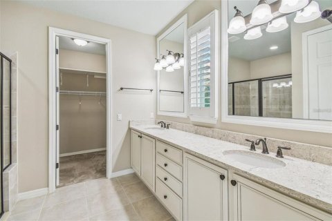 Villa ou maison à vendre à Kissimmee, Floride: 2 chambres, 164.53 m2 № 2219631 - photo 15
