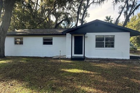 House in Sanford, Florida 3 bedrooms, 129.13 sq.m. № 2388674 - photo 6