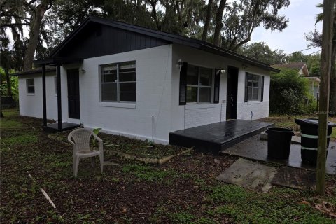 House in Sanford, Florida 3 bedrooms, 129.13 sq.m. № 2388674 - photo 25
