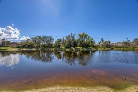 House in Venice, Florida 4 bedrooms, 168.34 sq.m. № 1545732 - photo 3