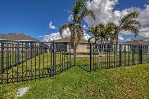 House in Venice, Florida 4 bedrooms, 168.34 sq.m. № 1545732 - photo 4