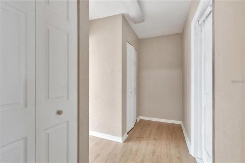 House in Seminole, Florida 2 bedrooms, 100.33 sq.m. № 1765922 - photo 10