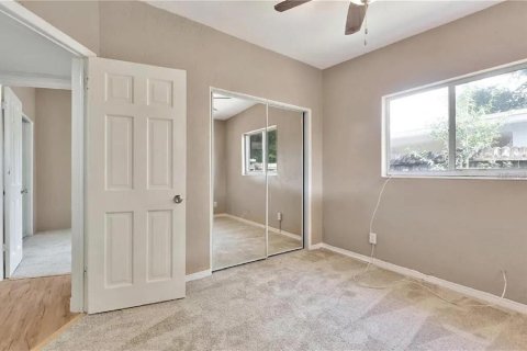 House in Seminole, Florida 2 bedrooms, 100.33 sq.m. № 1765922 - photo 7