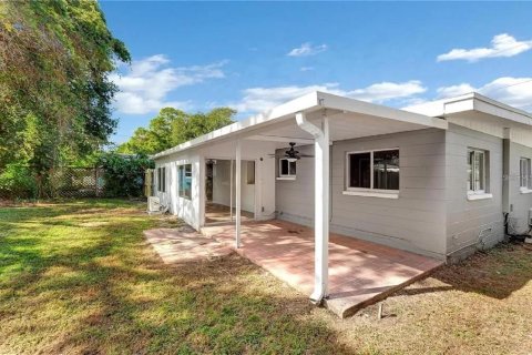 House in Seminole, Florida 2 bedrooms, 100.33 sq.m. № 1765922 - photo 14