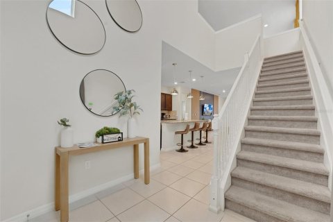 House in Davenport, Florida 6 bedrooms, 289.58 sq.m. № 2101550 - photo 23
