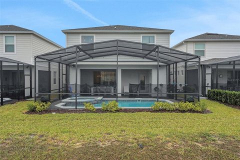 House in Davenport, Florida 6 bedrooms, 289.58 sq.m. № 2101550 - photo 17