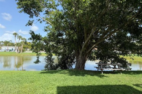 Condo in Bradenton, Florida, 2 bedrooms  № 1803711 - photo 14
