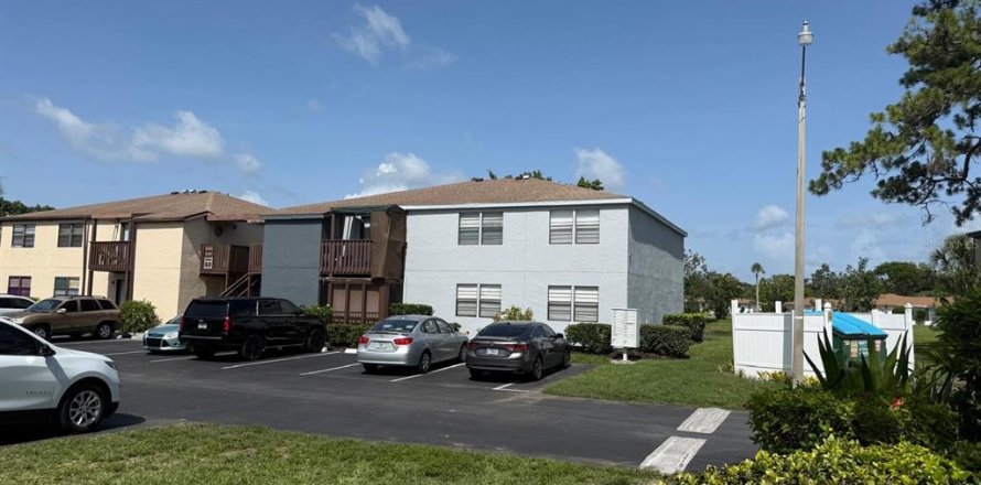 Condo in Bradenton, Florida, 2 bedrooms  № 1803711