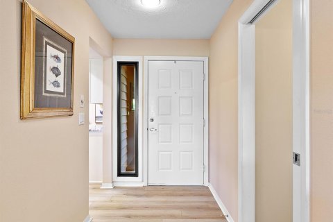 Villa ou maison à louer à Sarasota, Floride: 2 chambres, 159.79 m2 № 1569633 - photo 4