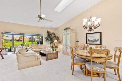 Villa ou maison à louer à Sarasota, Floride: 2 chambres, 159.79 m2 № 1569633 - photo 5