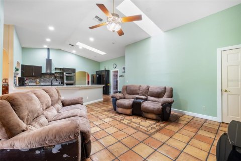 House in Kissimmee, Florida 5 bedrooms, 260.22 sq.m. № 1806882 - photo 23