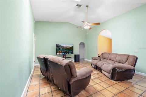 House in Kissimmee, Florida 5 bedrooms, 260.22 sq.m. № 1806882 - photo 22