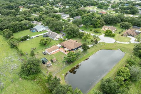 House in Kissimmee, Florida 5 bedrooms, 260.22 sq.m. № 1806882 - photo 10