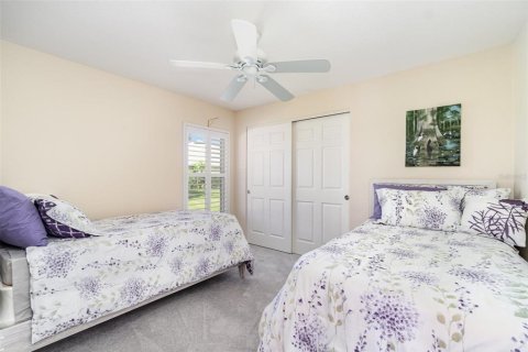 House in North Port, Florida 3 bedrooms, 184.13 sq.m. № 1769667 - photo 16