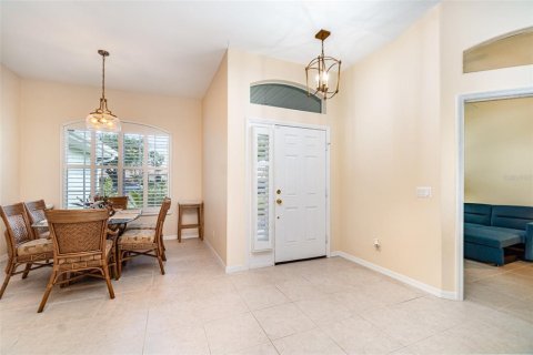 House in North Port, Florida 3 bedrooms, 184.13 sq.m. № 1769667 - photo 5