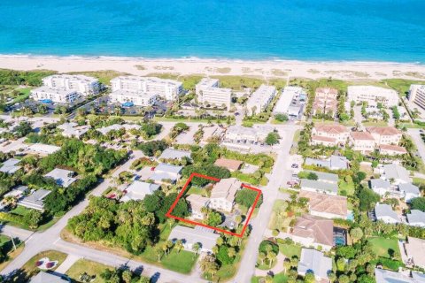 Condo in Vero Beach, Florida, 2 bedrooms  № 849699 - photo 1