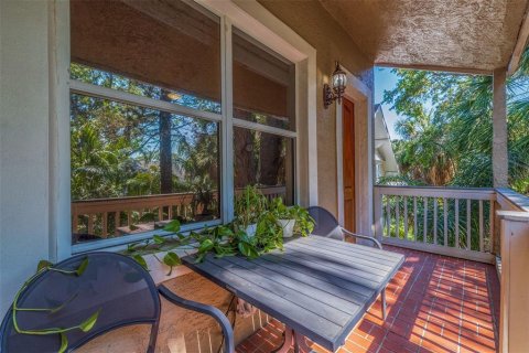 Townhouse in Saint Petersburg, Florida 3 bedrooms, 178.37 sq.m. № 1688410 - photo 25