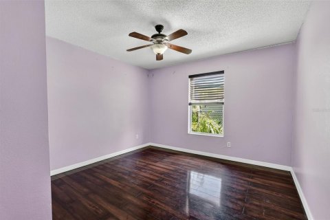 House in Saint Petersburg, Florida 4 bedrooms, 159.61 sq.m. № 1884377 - photo 29