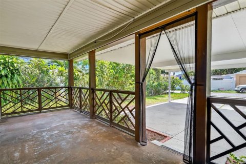 House in Saint Petersburg, Florida 4 bedrooms, 159.61 sq.m. № 1884377 - photo 15
