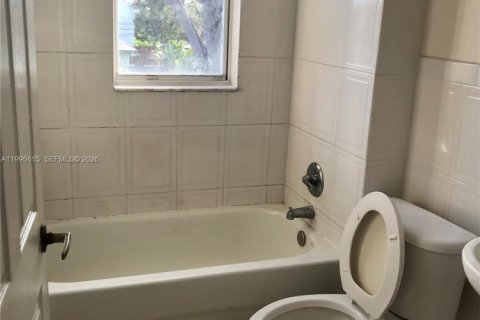 Снять в аренду квартиру в Норт-Майами, Флорида 1 спальня, 46.45м2, № 2058719 - фото 5