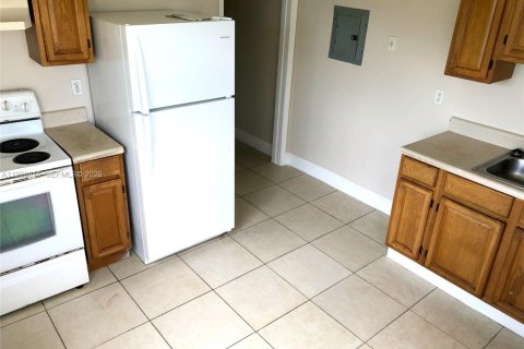 Снять в аренду квартиру в Норт-Майами, Флорида 1 спальня, 46.45м2, № 2058719 - фото 8