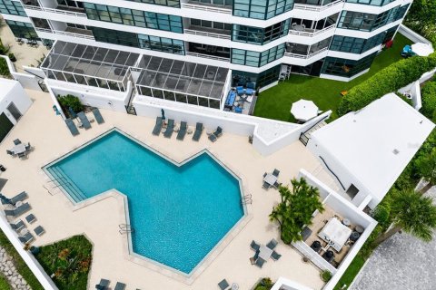 Condominio en venta en Sarasota, Florida, 3 dormitorios, 215.07 m2 № 2152359 - foto 2