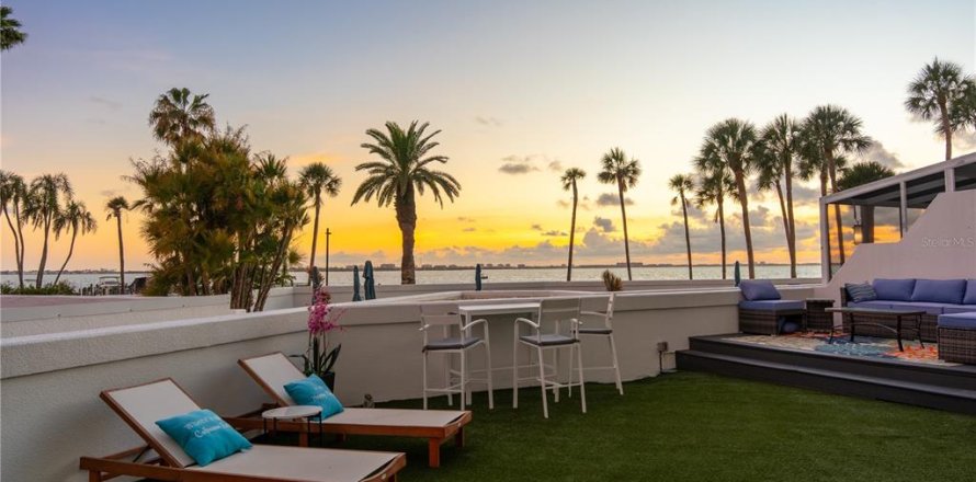Condominio en Sarasota, Florida, 3 dormitorios № 2152359