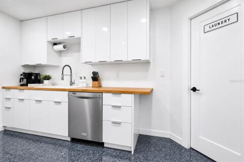 Condominio en venta en Sarasota, Florida, 3 dormitorios, 215.07 m2 № 2152359 - foto 11