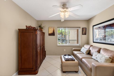Condo in Boynton Beach, Florida, 3 bedrooms № 2146140 - photo 28