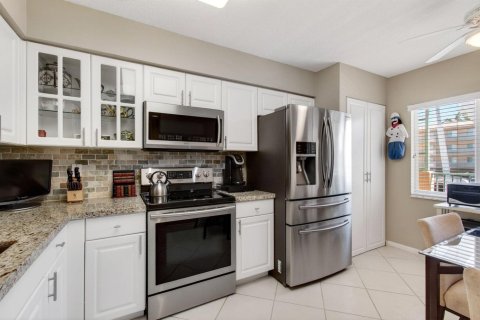 Condo in Boynton Beach, Florida, 3 bedrooms № 2146140 - photo 23