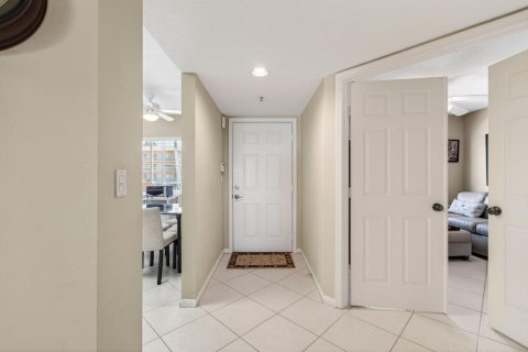 Condo in Boynton Beach, Florida, 3 bedrooms № 2146140 - photo 3