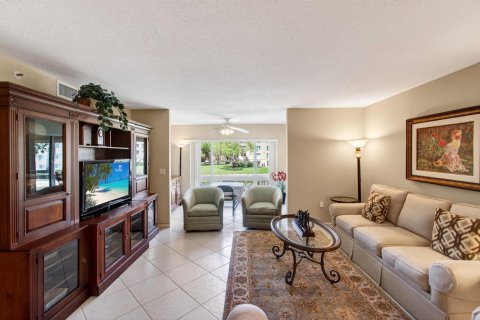 Condo in Boynton Beach, Florida, 3 bedrooms № 2146140 - photo 9