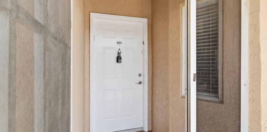 Condo in Boynton Beach, Florida, 3 bedrooms № 2146140