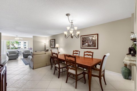 Condo in Boynton Beach, Florida, 3 bedrooms № 2146140 - photo 7