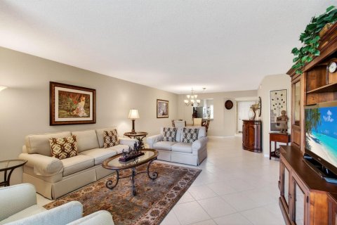 Condo in Boynton Beach, Florida, 3 bedrooms № 2146140 - photo 16